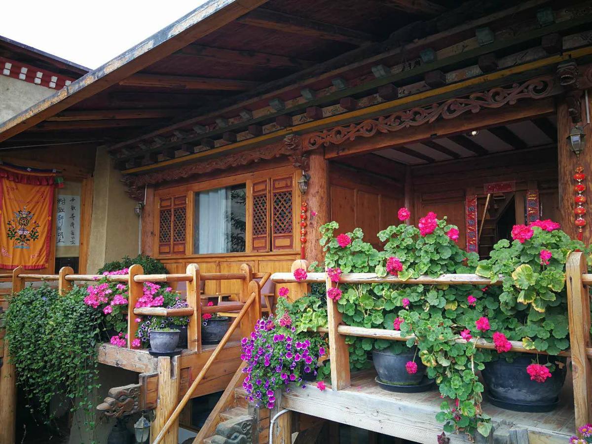 Courtyard Shangri-La 藏舍小院 Экстерьер фото